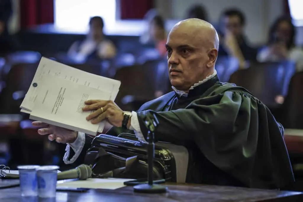 Nota de Moraes apresenta divergências de datas e encontros não registrados no BC