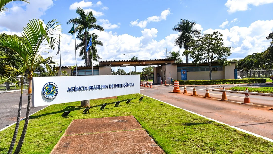 Servidores da Abin cobram apuração sobre demora em ressarcimento atribuído a Ramagem