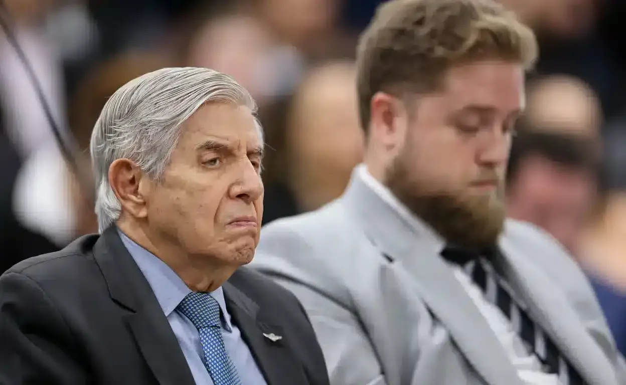 PF e defesa divergem sobre apreensão de passaporte de Augusto Heleno