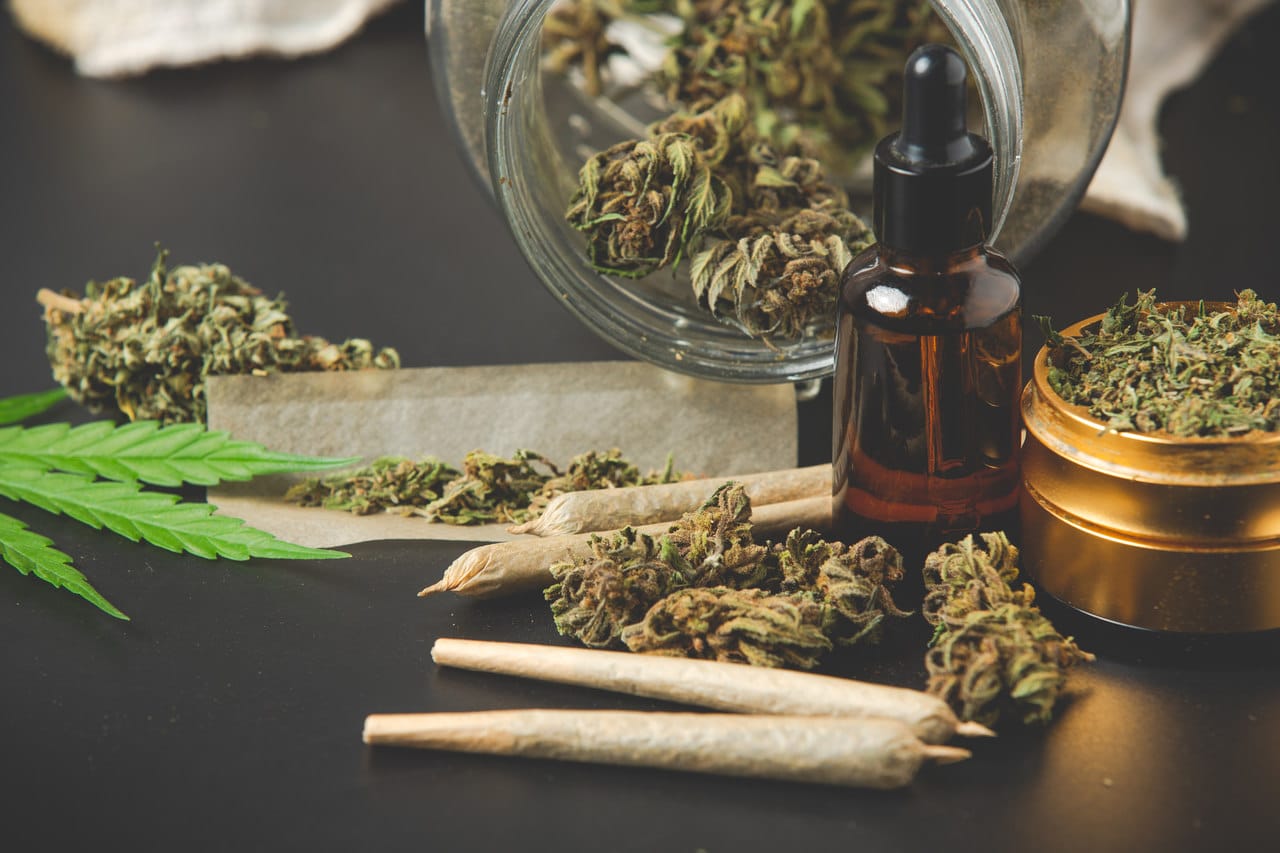 TRT-6 mantém justa causa de técnico flagrado com maconha em alojamento ligado a obra da PF