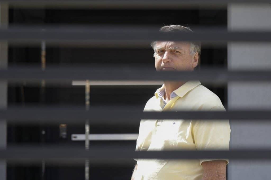 Alexandre de Moraes nega novo pedido de prisão domiciliar a Jair Bolsonaro