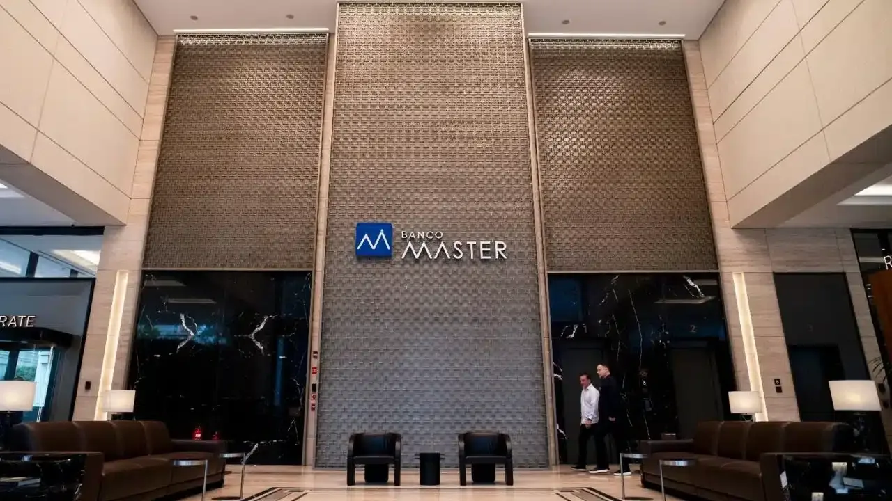 Pagamentos de R$ 500 milhões em honorários advocatícios pelo Banco Master e destaque do contrato ligado à família do ministro Alexandre de Moraes
