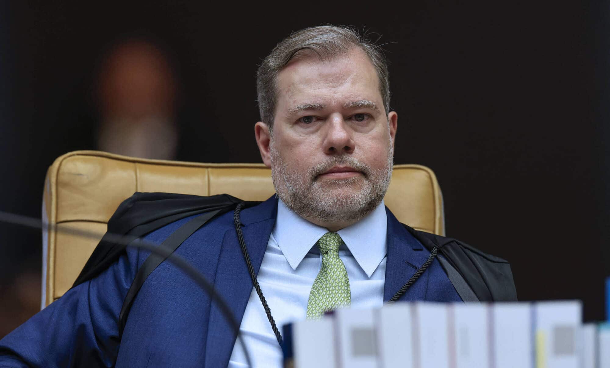 Empresas de parentes de ministro do STF tiveram participação de fundo ligado ao banco Master