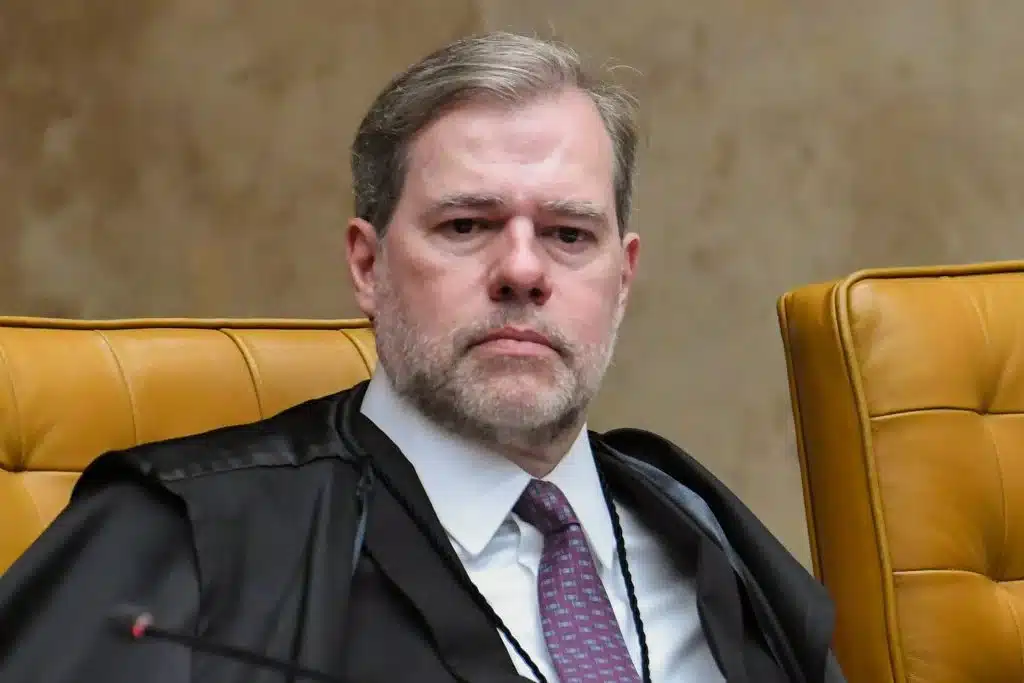 Toffoli cobra explicações da PF por atraso em operação ligada ao Banco Master