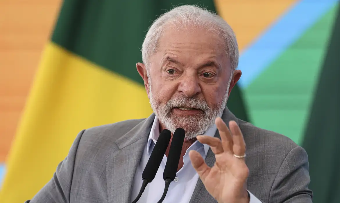 Nova lei autoriza pagamento retroativo de vantagens por tempo de serviço congeladas na pandemia