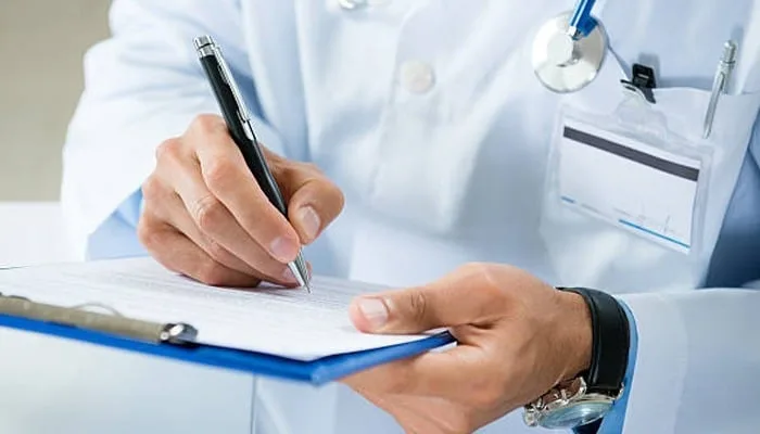 Falso médico é preso após erro em ultrassom expor fraude em UBS no litoral de SP