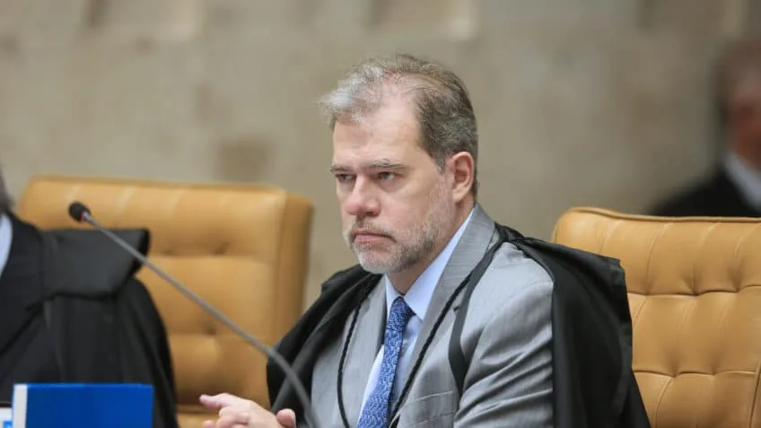 Senado recebe pedido de impeachment contra ministro Dias Toffoli no caso Banco Master
