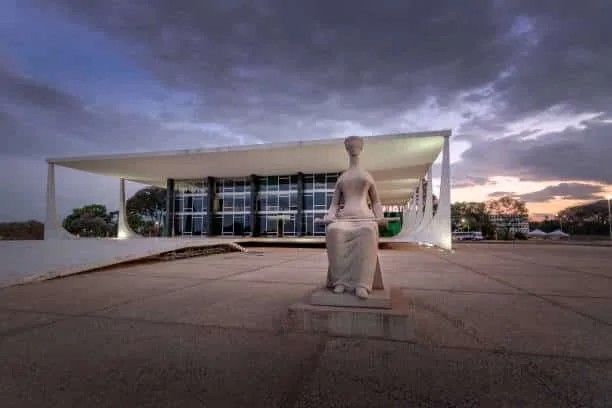 STF retoma julgamento sobre limites de juízes nas redes em ano eleitoral