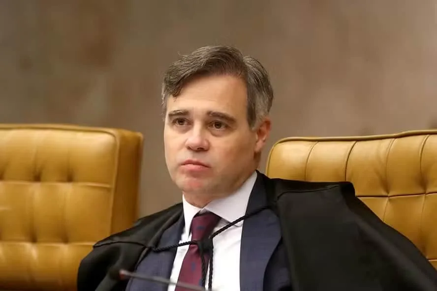 STF determina devolução à CPMI do INSS de dados sigilosos de Daniel Vorcaro e compartilhamento com a Polícia Federal