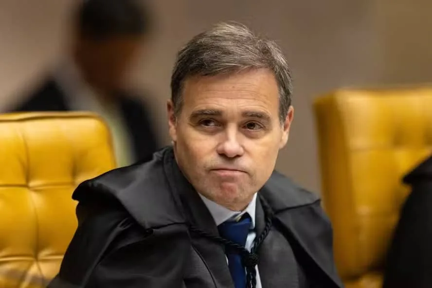 Mendonça resguarda sigilo entre Vorcaro e defesa em presídio federal