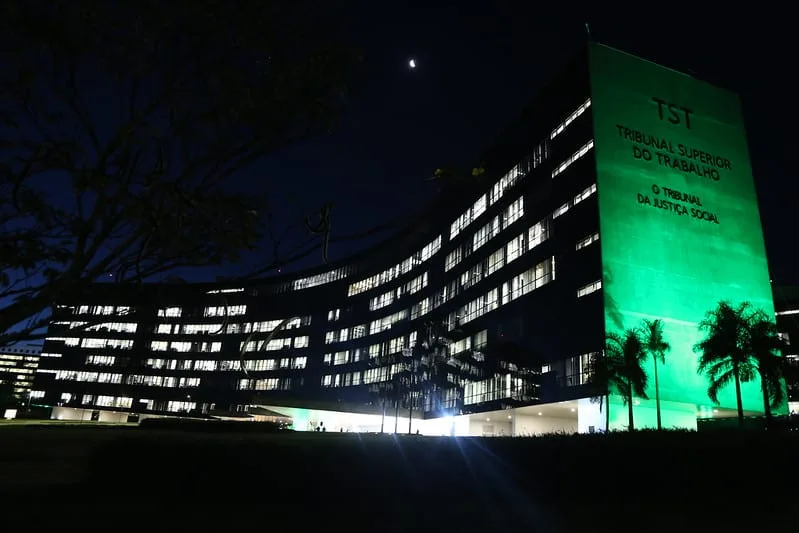 TST mantém exclusão de testemunha após conversa prévia com advogado
