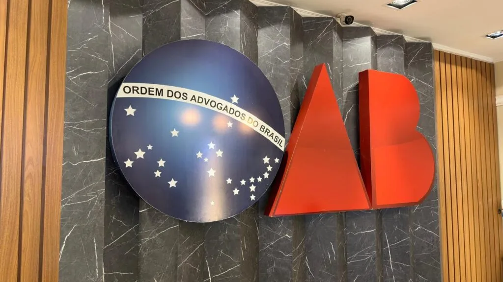 "Golpe da falsa inscrição suplementar da OAB": advogado desmonta fraude em oito sinais