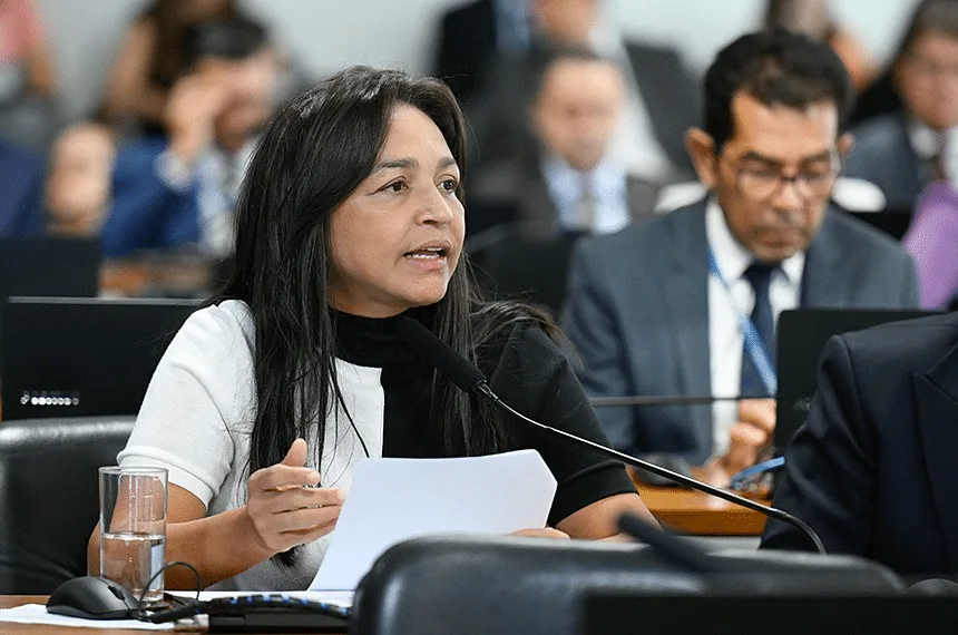 Nova lei cria salário-paternidade, amplia deveres do pai e pode abrir disputa sobre dispensa discriminatória