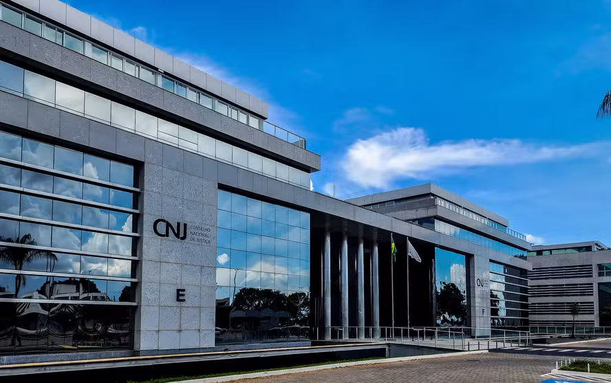 CNJ proíbe revitimização de vítimas em processos disciplinares contra magistrados e edita resolução após caso de assédio
