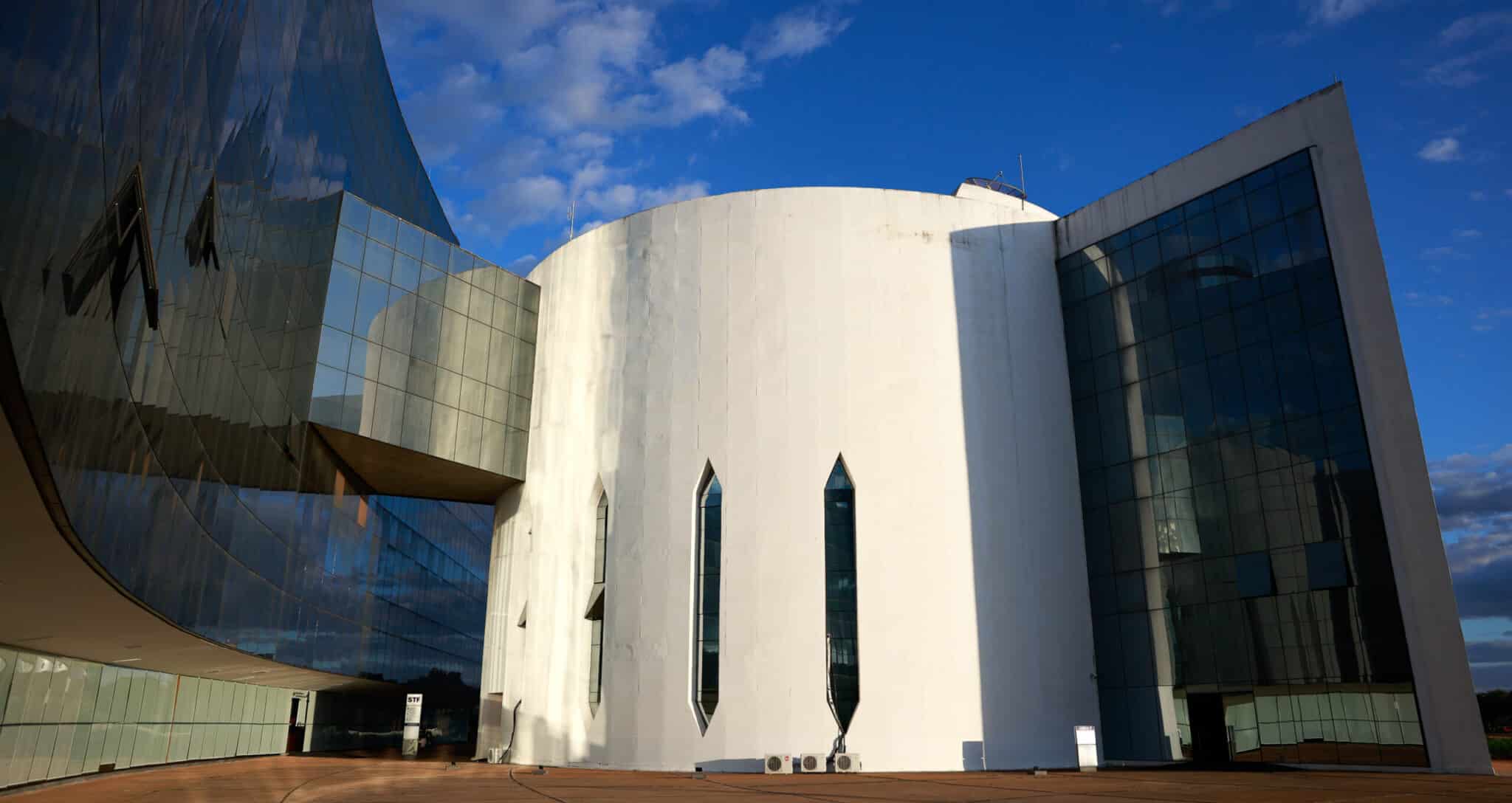 STF mantém competência da Justiça do Trabalho para exigir normas de segurança em hospital público