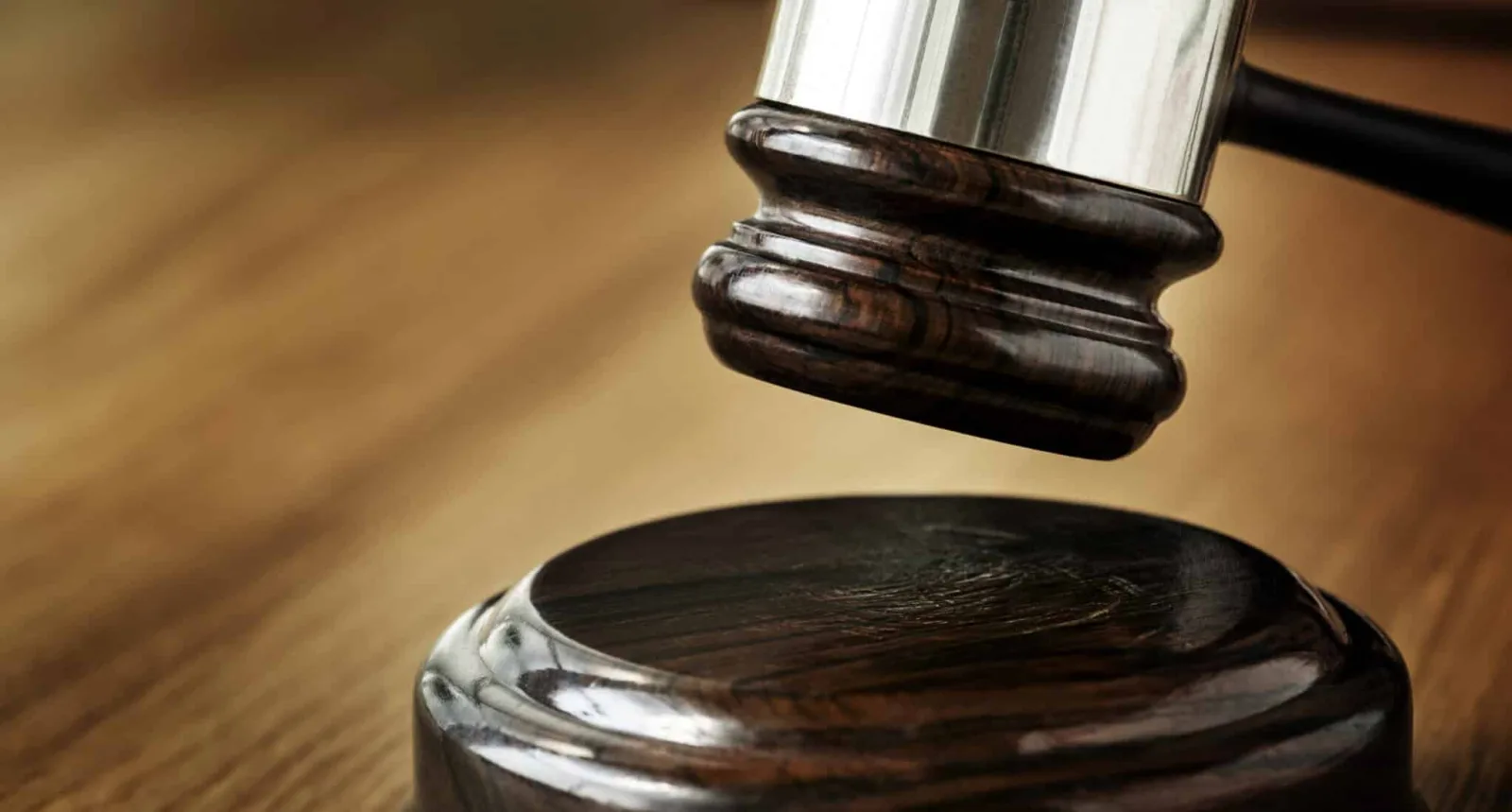 STJ mantém anulação de sentença arbitral por omissão de árbitro sobre relação com advogados da parte contrária