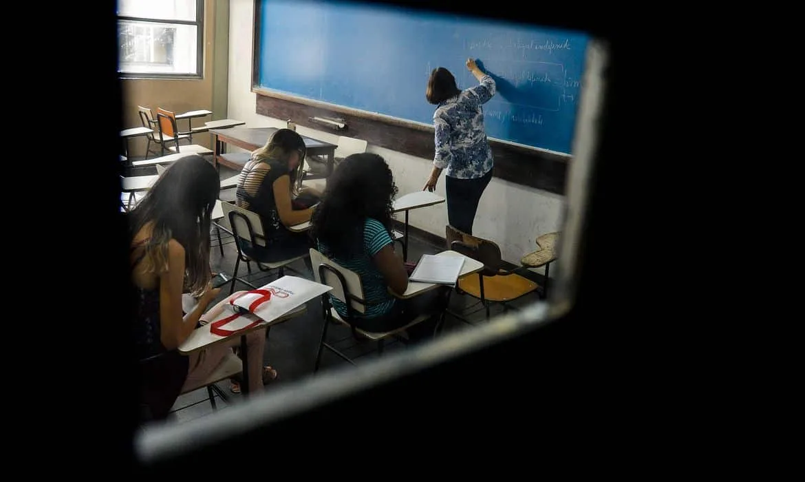 STF derruba lei do ES que permitia pais vetar aulas sobre gênero e lei de Betim que proibia linguagem neutra