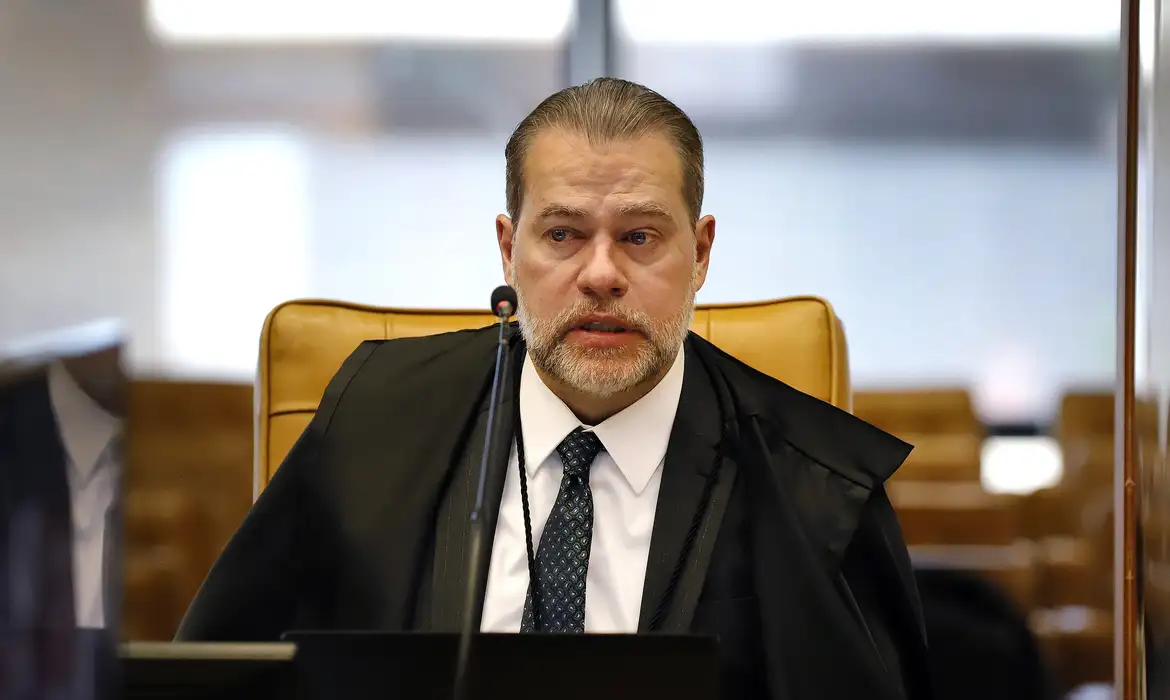 STF suspende análise dos recursos das big techs sobre responsabilidade por conteúdo ilegal