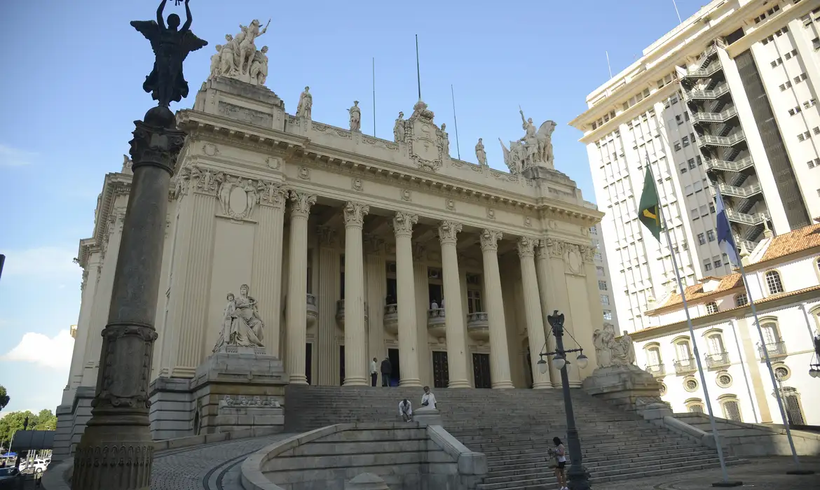 STF rejeita pedido da Alerj e mantém desembargador como governador interino do Rio de Janeiro