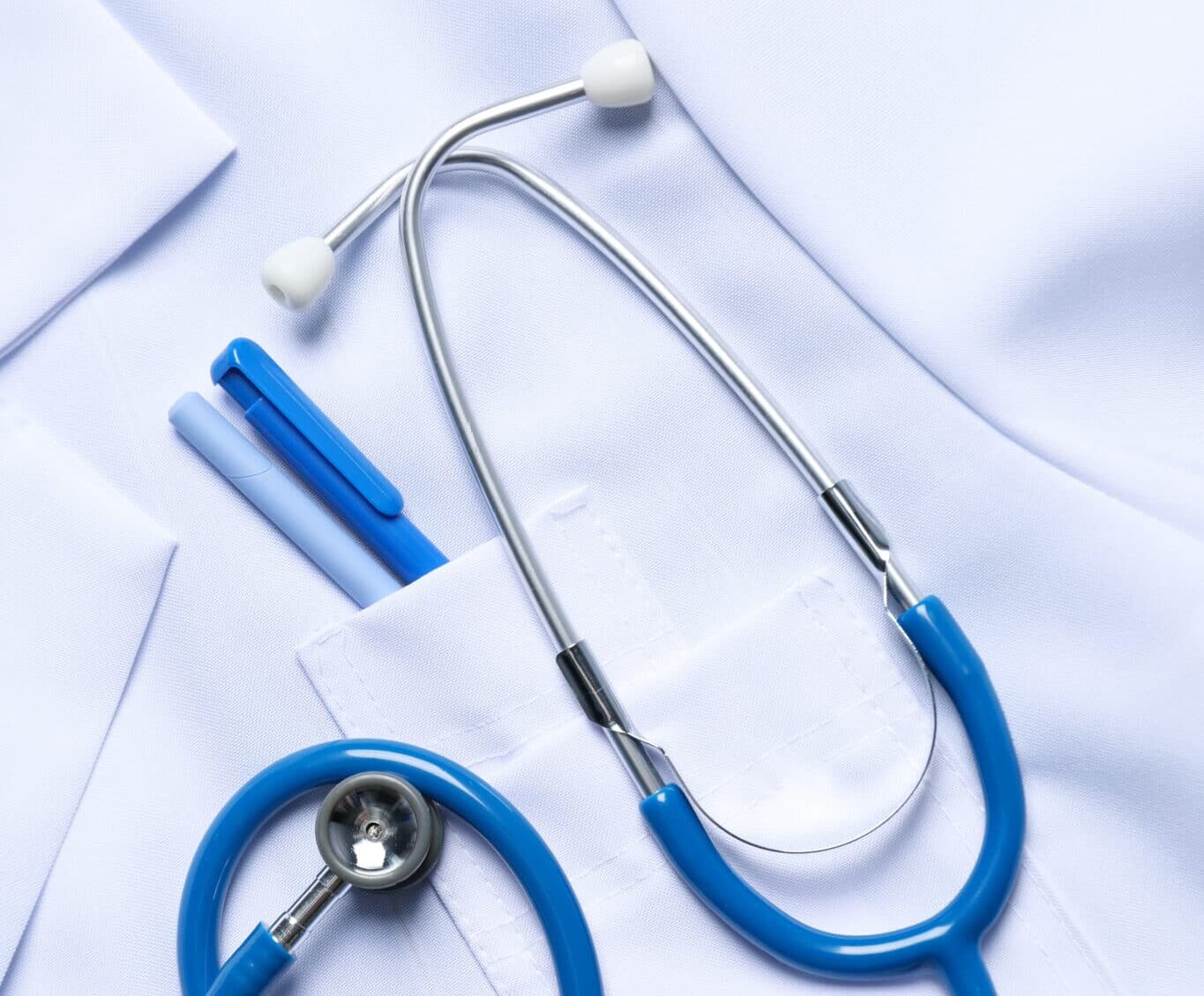 TJSP anula sentença de erro médico e manda refazer perícia por causa de prontuário ilegível