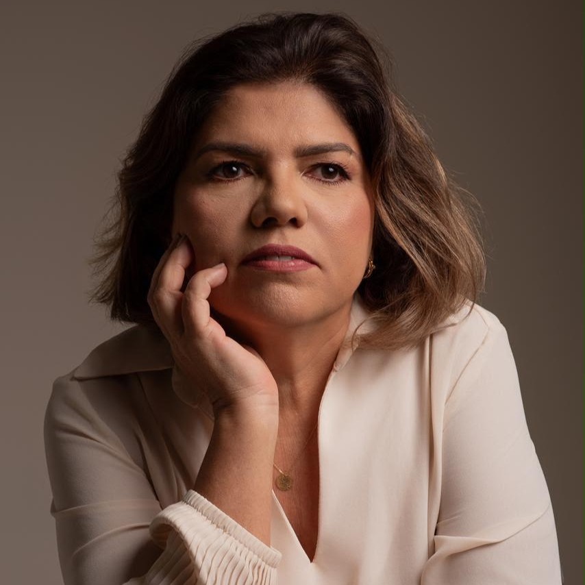 Simone Martins de Araújo
