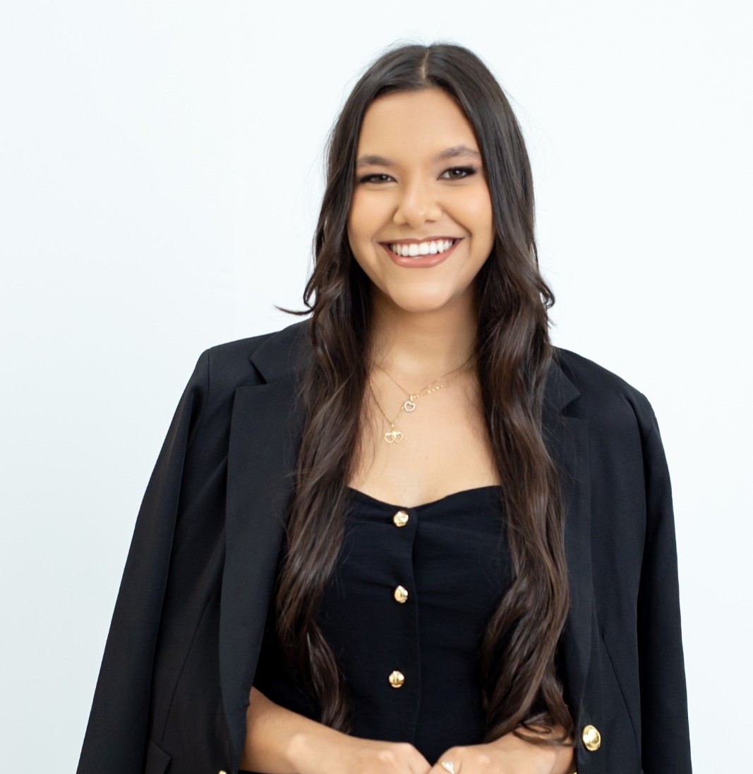 Emanuelle Fabrícia Sousa Novais