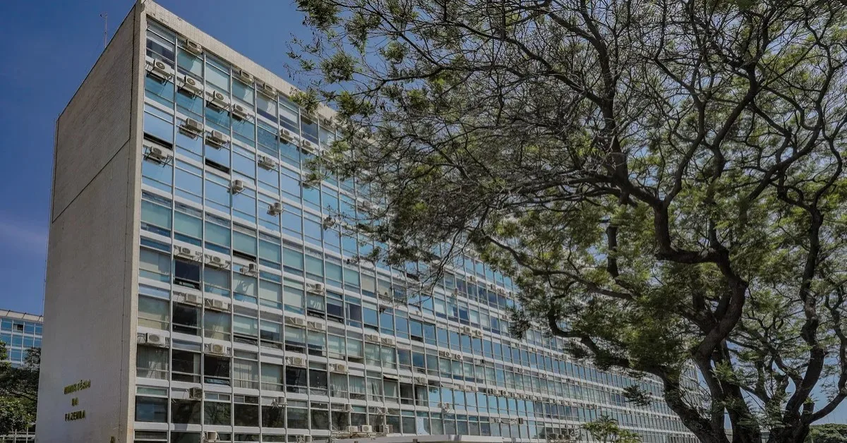 Tributação das altas rendas e inteligência artificial entram na agenda de congresso da Receita
