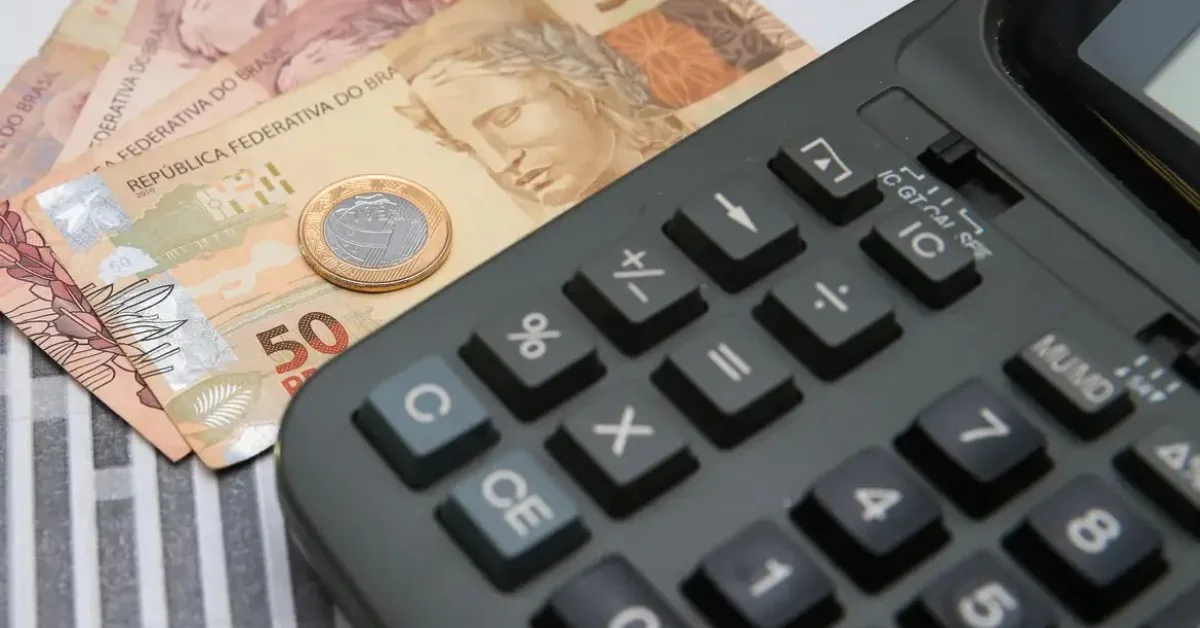 Prazo do Simples Nacional vai até 15 de outubro e escolha de IBS e CBS até dia 30
