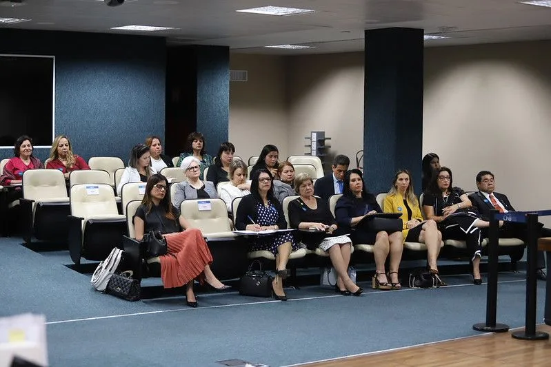 As 27 coordenadorias da mulher assinam carta com 10 ações para enfrentar a violência doméstica