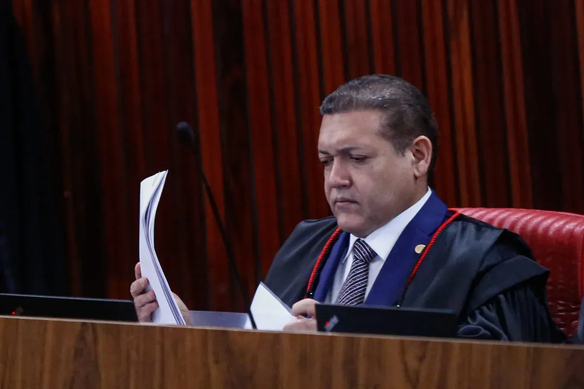 Discussão no TSE sobre restrição a canais de WhatsApp no período eleitoral segue sem definição