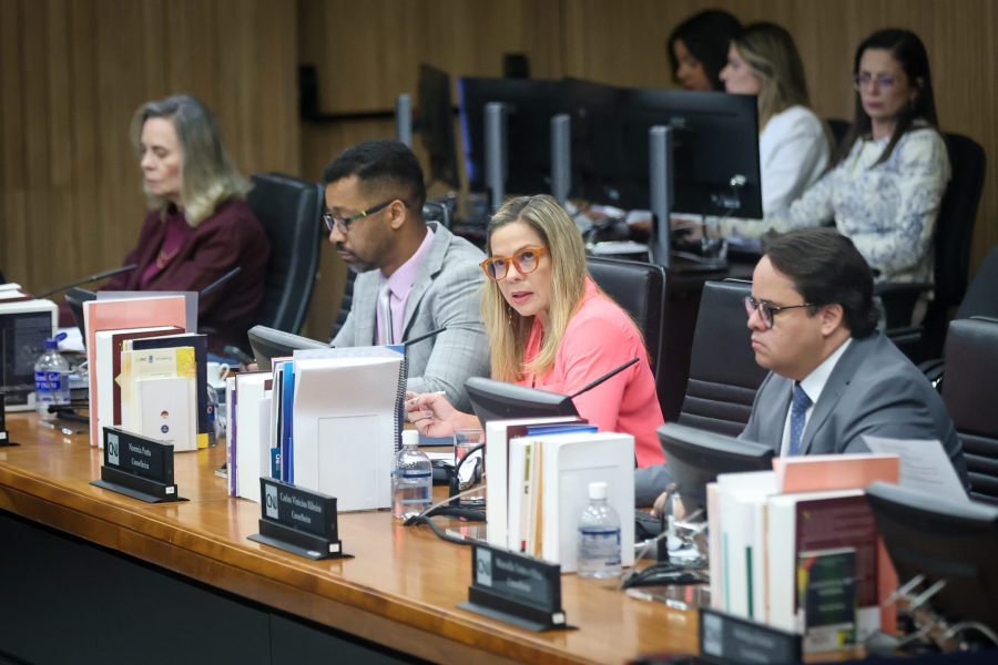 CNJ aplica pena de disponibilidade a desembargador do TJBA por decisão em plantão