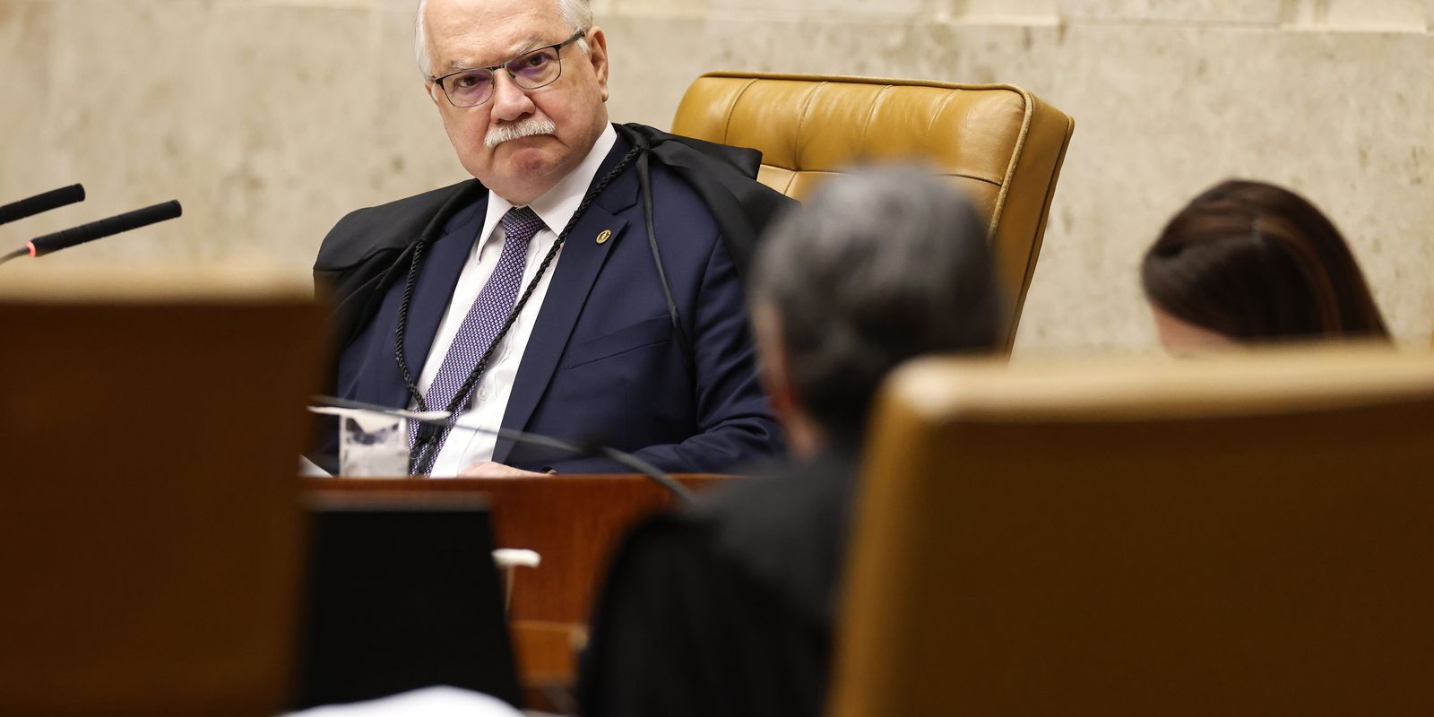 Edson Fachin cancela sessão do STF em meio ao agravamento de crise interna