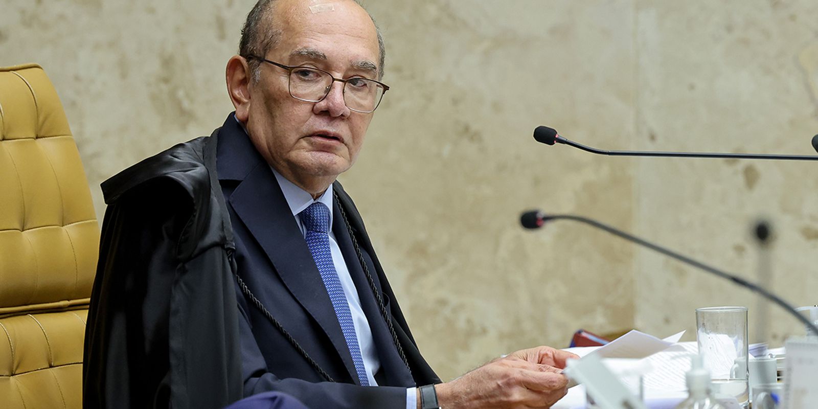 Gilmar Mendes acusa André Mendonça de interferência eleitoral no STF