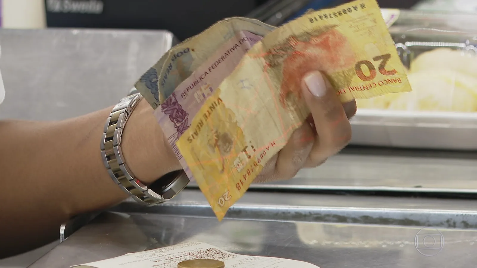 Inadimplência e endividamento das famílias atingem patamares recordes