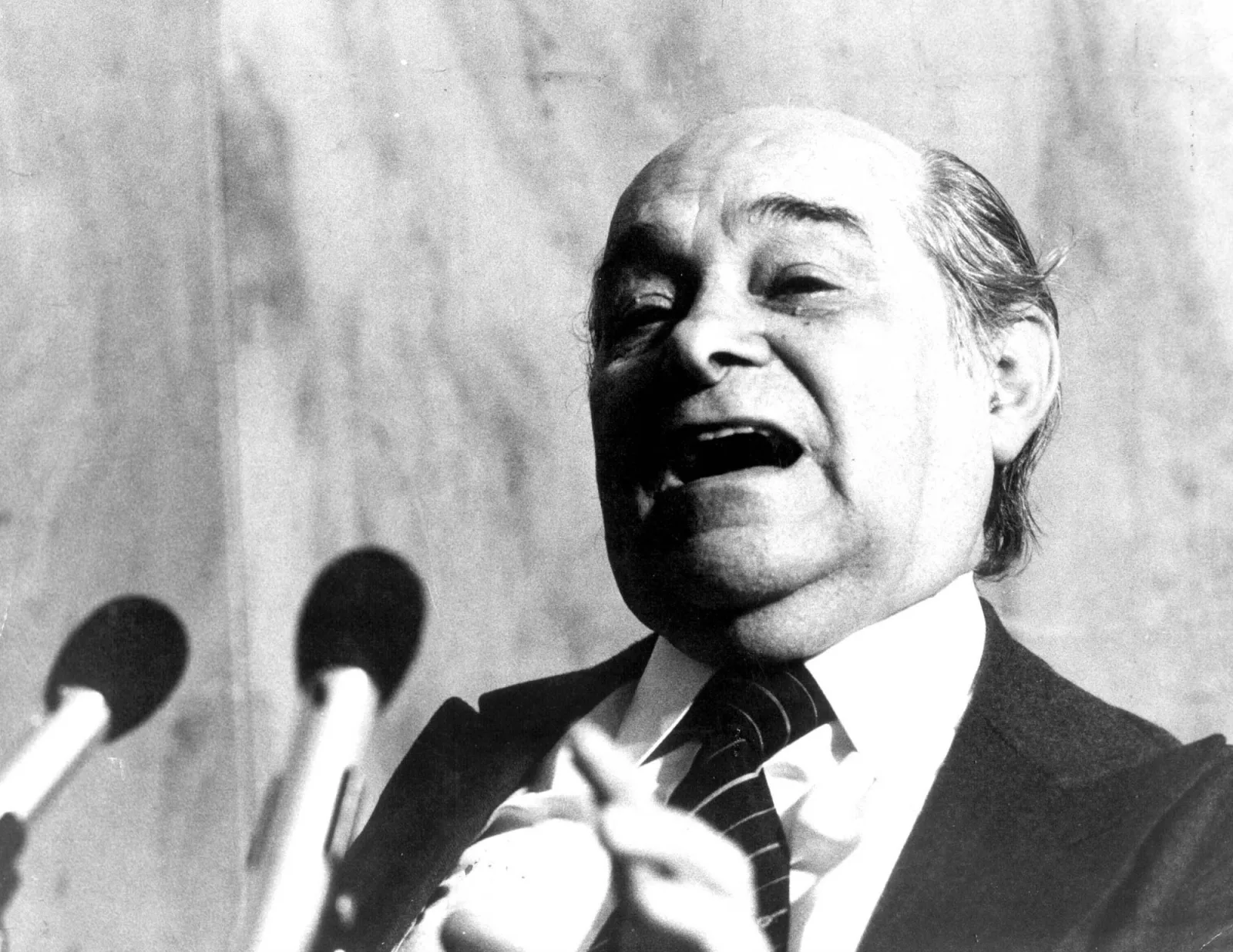 TRF-1 autoriza acesso a documentos sigilosos sobre o atendimento médico de Tancredo Neves