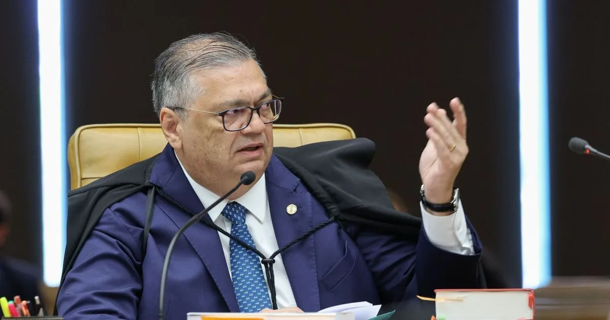 Ministro Flávio Dino durante sessão do STF.