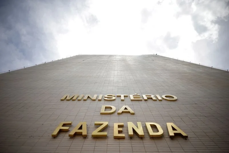 Governo Lula assina Medida Provisória para proibir apostas no Brasil
