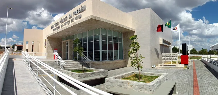 MPPB ajuíza ação contra prefeito e ex-secretária de Condado por improbidade administrativa