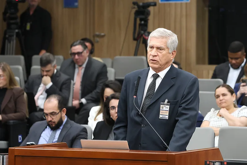 CNJ aplica pena de disponibilidade a Evandro Reimão dos Reis e autoriza retorno ao TRF-6