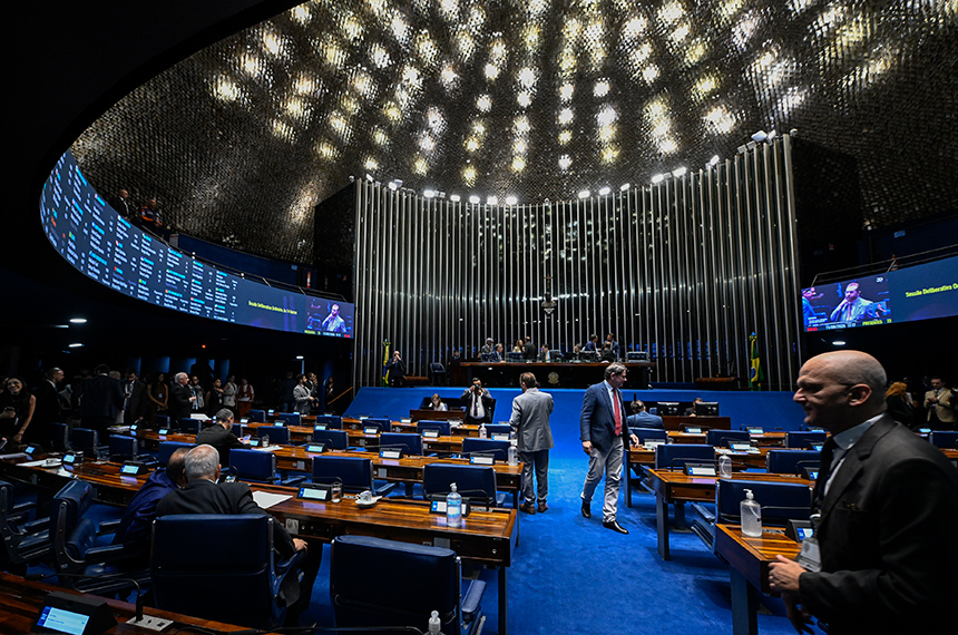 Senado aprova criação de fundo para ampliar acesso à Justiça gratuita