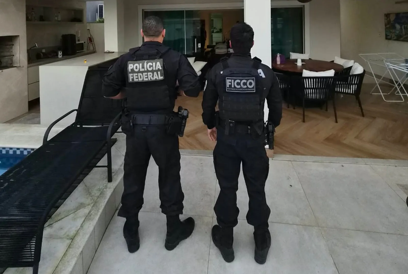 Operação Frequência Zero cumpre prisões contra organização criminosa em Pernambuco