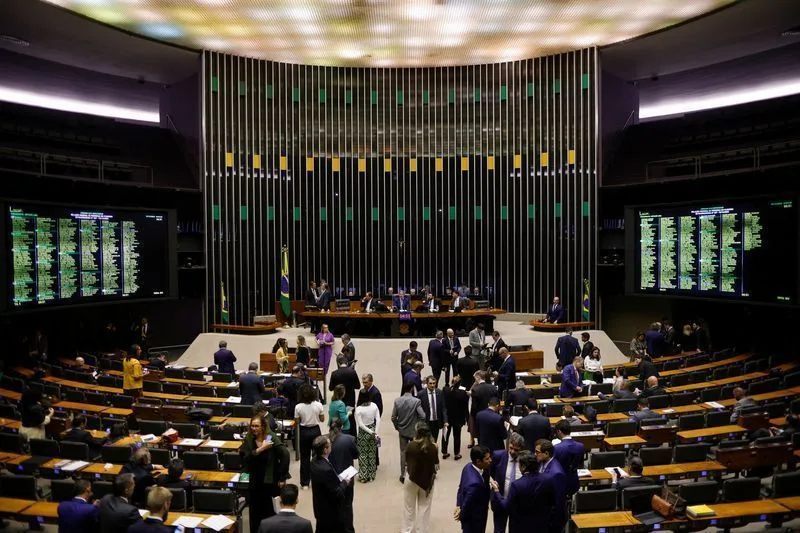 Partidos e federações não atingem cláusula de barreira na eleição 2026