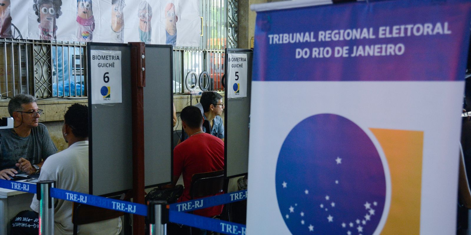 TRE-RJ disponibiliza transporte gratuito para eleitores com mobilidade reduzida