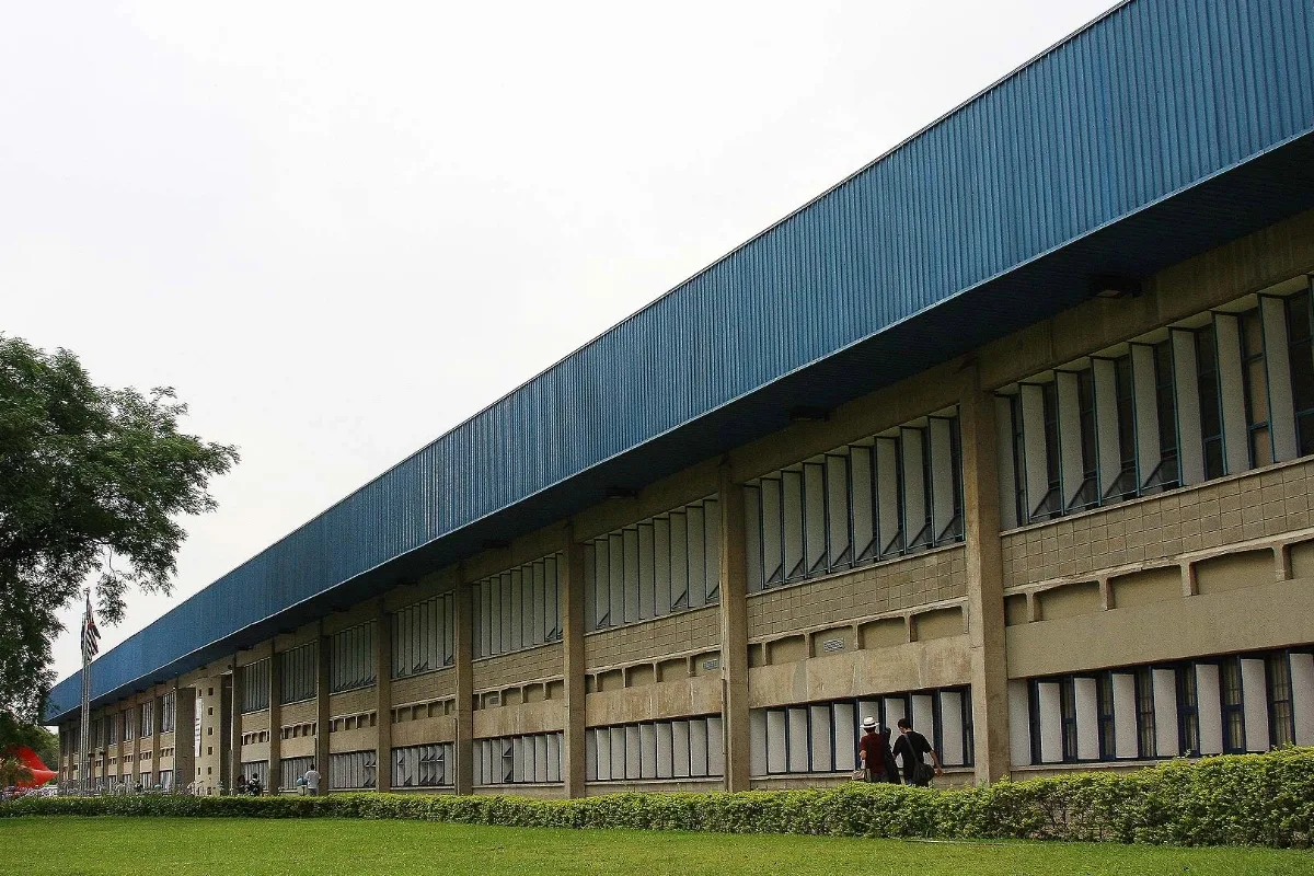 Edifício da Faculdade de Economia, Administração, Contabilidade e Atuária da USP.