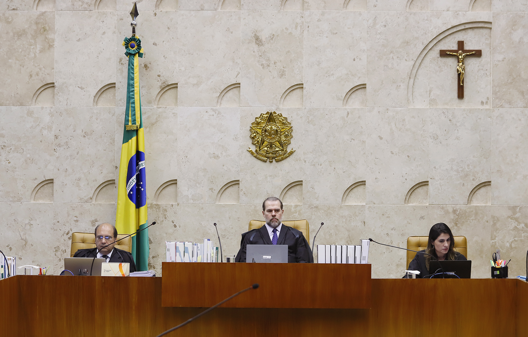 Menção a Deus em evento público e o retorno do debate sobre laicidade