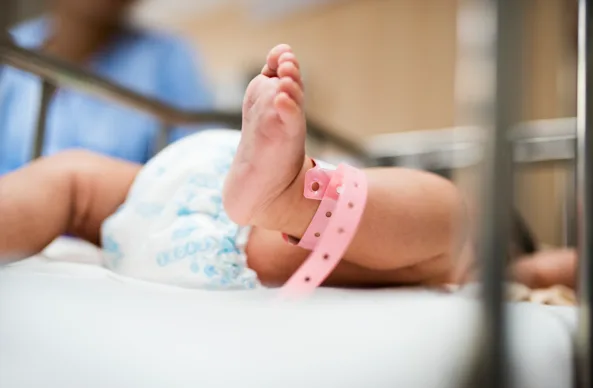 Do acompanhante ao alojamento conjunto: o que a lei já exige de uma maternidade