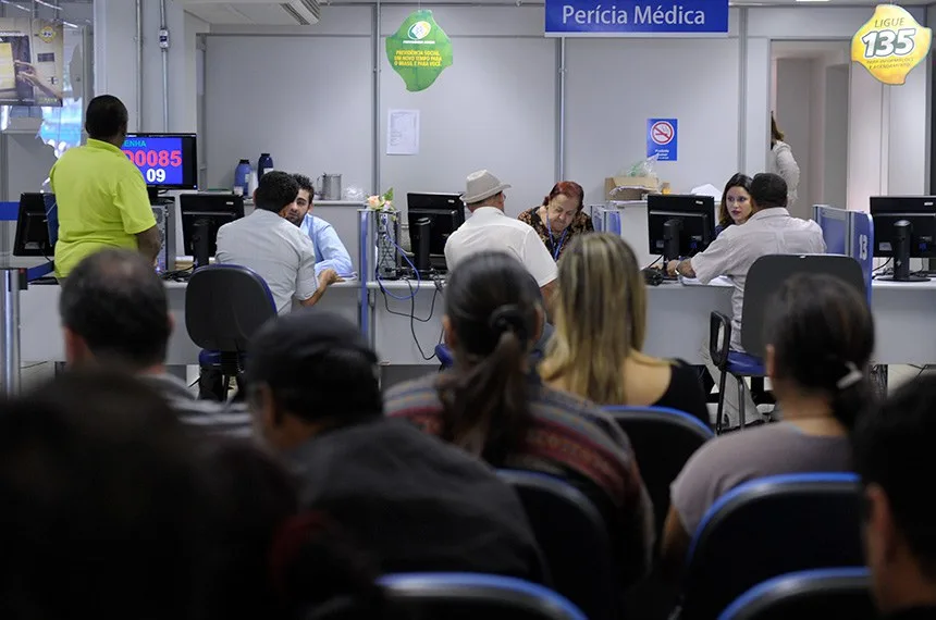 MP abre crédito de R$ 547 milhões para ressarcir beneficiários do INSS com descontos indevidos