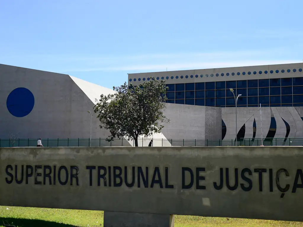 STJ revoga afastamento de vereador denunciado na Operação Spotless